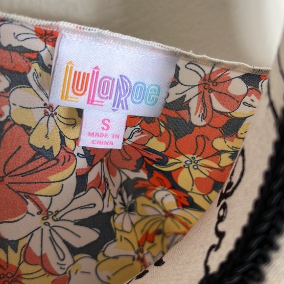 LuLaRoe Shirley Kimono - Picture 5 of 6